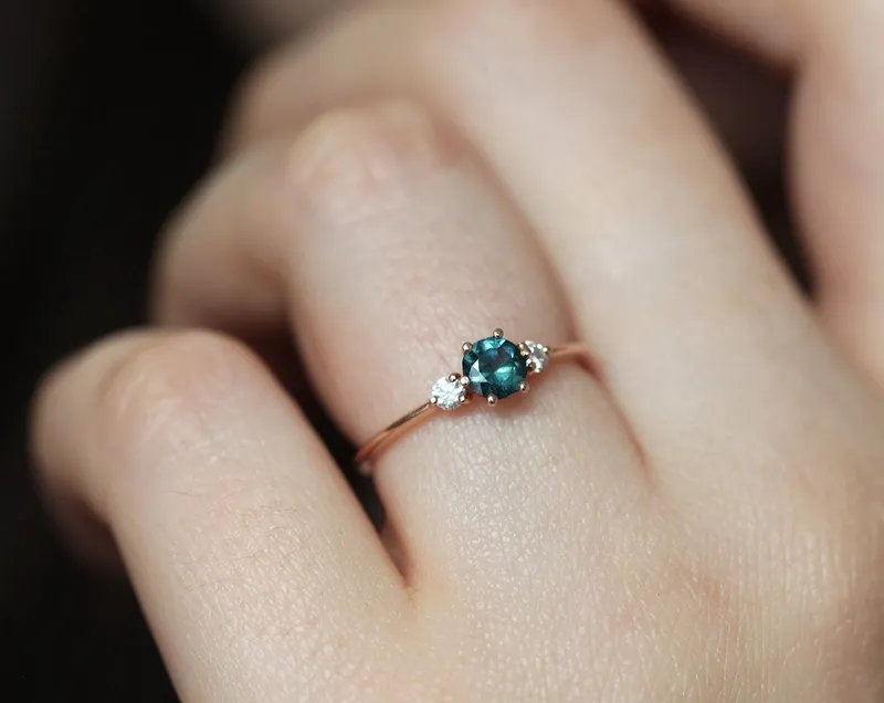 Elle Teal Sapphire Diamond Ring vy 6