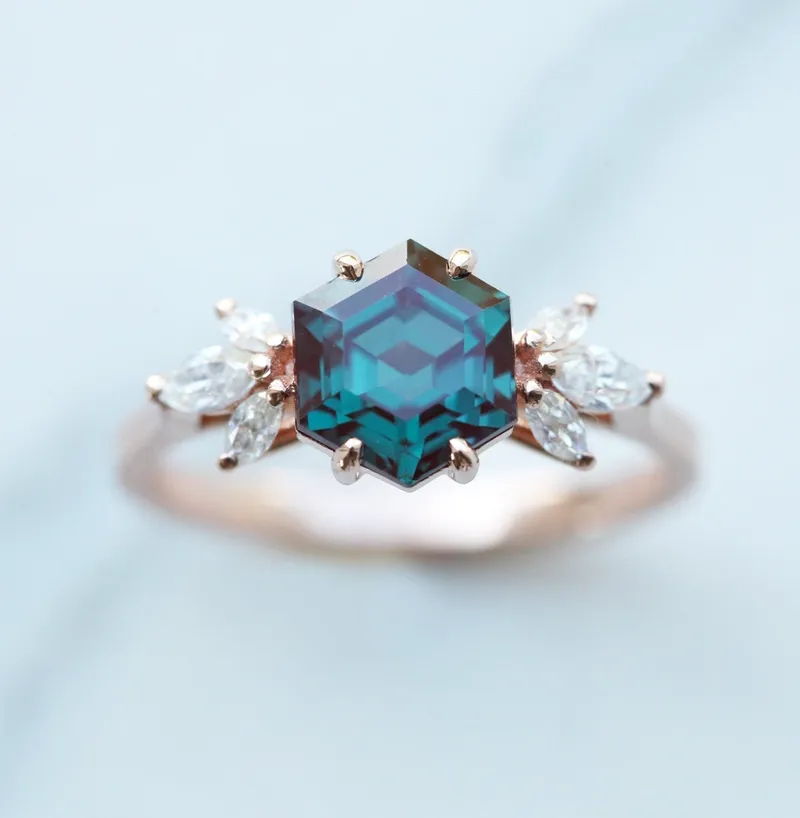 Elliot Hexagon Alexandrite Ring vy 4