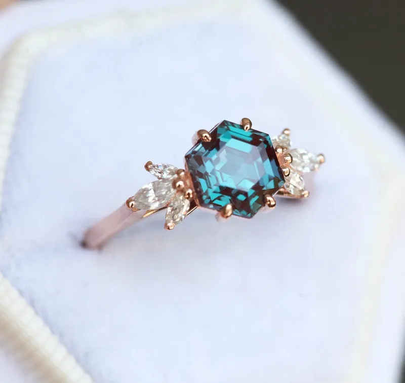 Elliot Hexagon Alexandrite Ring vy 8