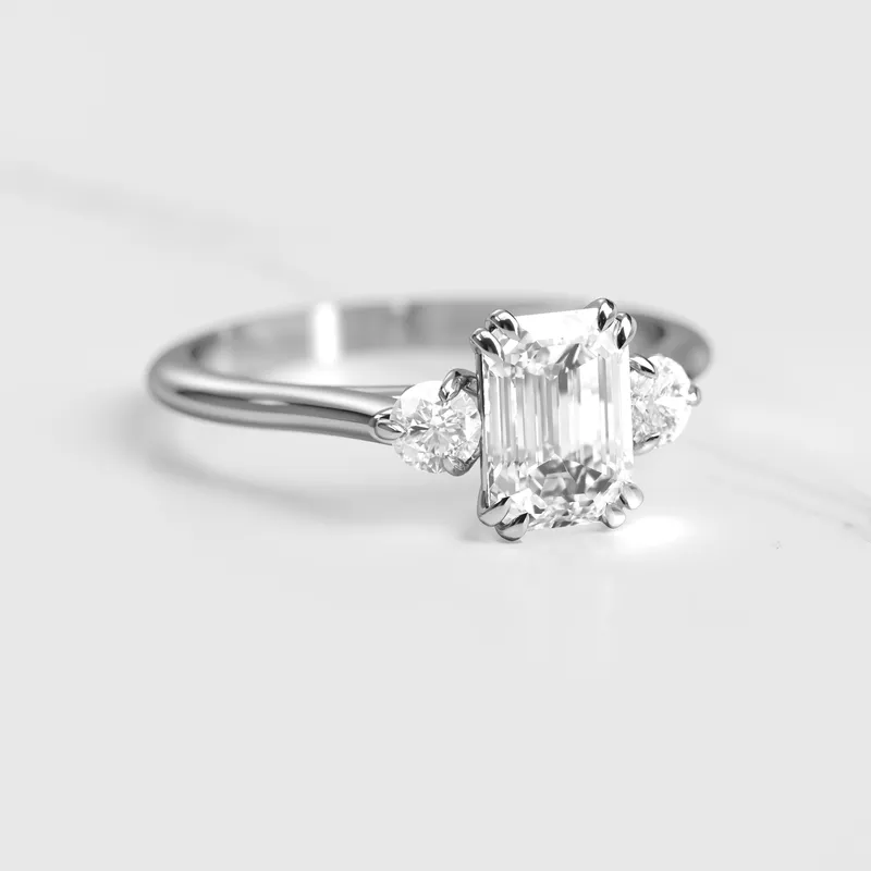 Emerald Diamond Ring With Accent Stones vy 6