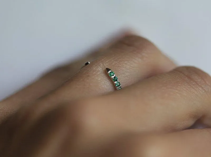 Emerald Ring, Open Gold Ring vy 3