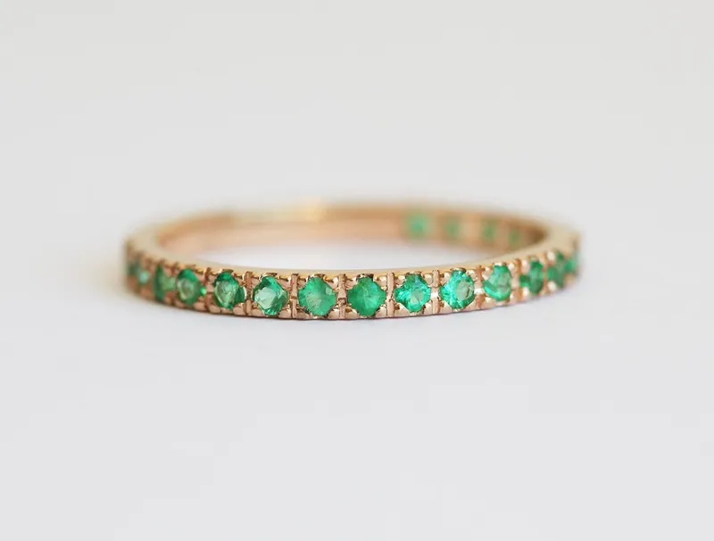 Emerald Wedding Ring, Emerald Wedding Band vy 3