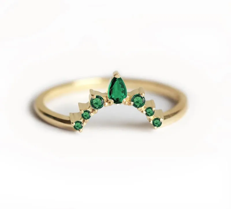 Emerald Wedding Ring, Emerald Wedding Band vy 2