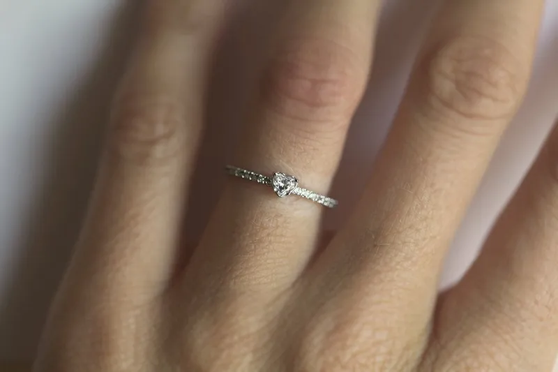ESMERALDA HEART DIAMOND RING vy 5