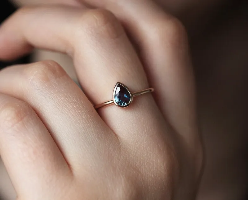 Esperanza Alexandrite Ring vy 3