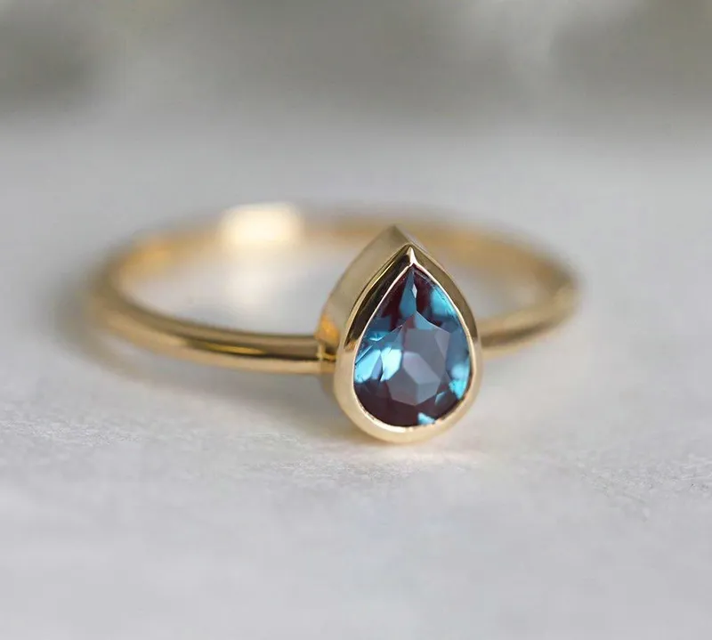 Esperanza Alexandrite Ring vy 5