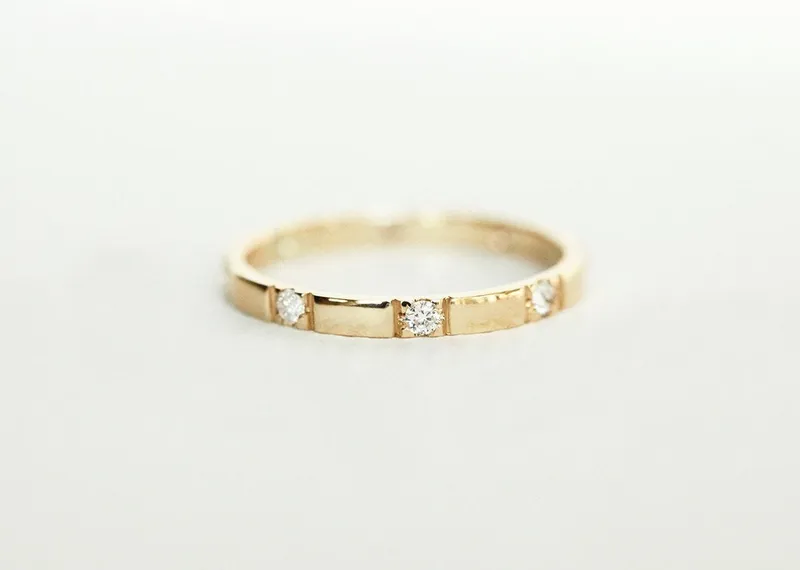 ETERNITY DIAMOND RING, YELLOW GOLD DIAMOND RING vy 2