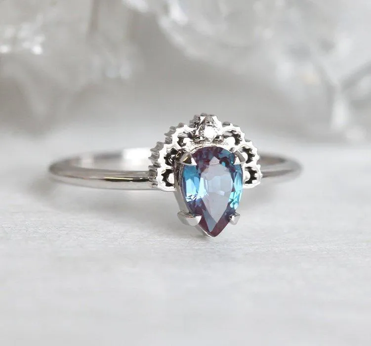 Etta Alexandrite Ring view 5