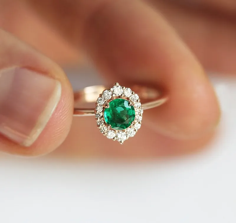 Eva Diamond Ring vy 5