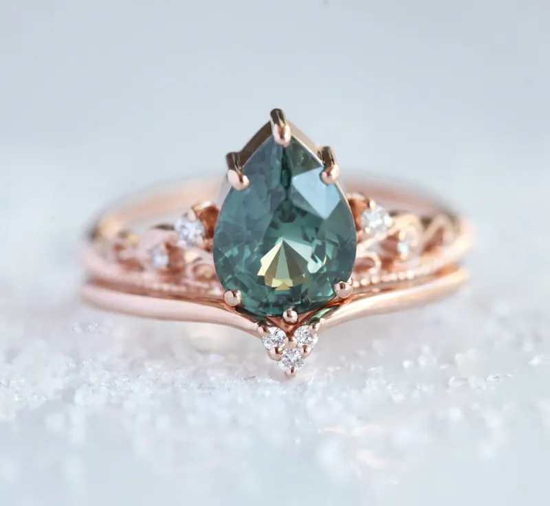 FLORENTINA SAPPHIRE DIAMOND RING SET view 3