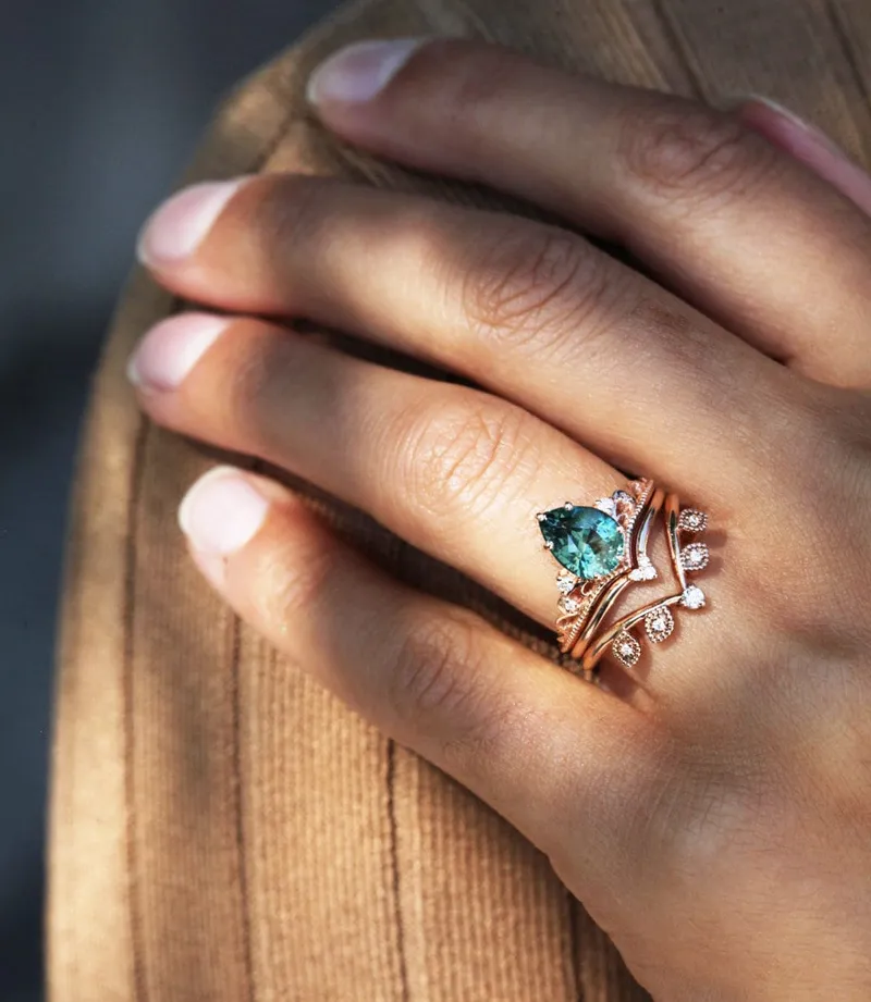 FLORENTINA SAPPHIRE DIAMOND RING SET view 5