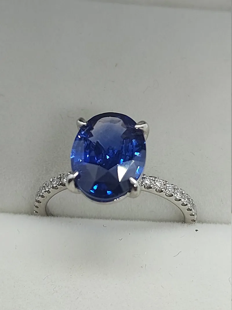 2.8Ct Blue Sapphire Oval Engagement Ring in White Gold blue sapphire oval cut engagement ring