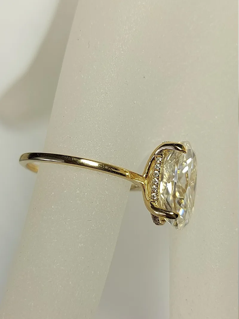 4 Ct Oval Cut Moissanite Wedding Set in Yellow Gold Hybrid Crushed Ice Oval Bridal Set, Oval Cut Bridal Set, Moissanite bridal Set. view 3