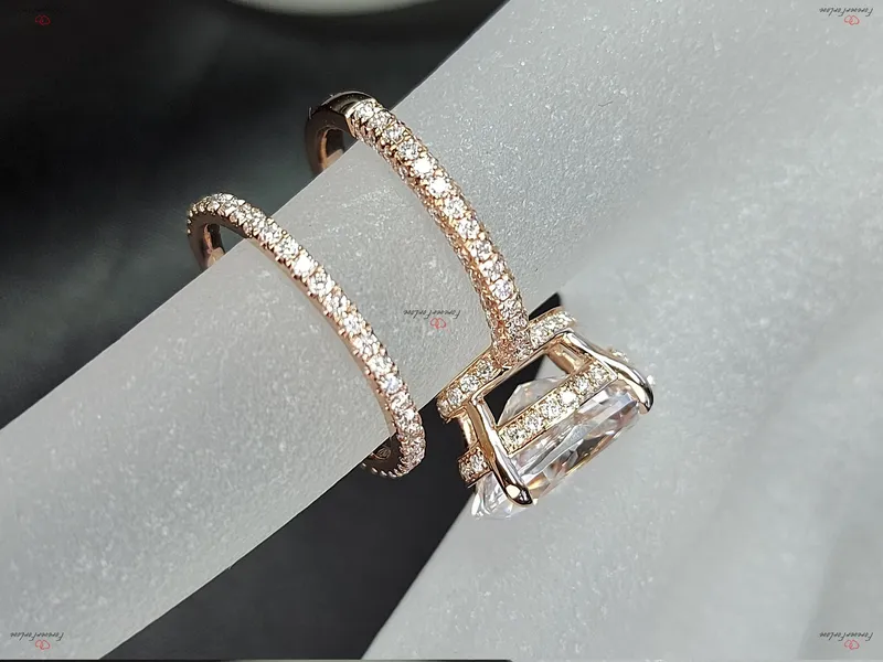 Blake Lively ring Moissanite Engagement Ring oval cut 14k rose gold diamond ring 6.5Ct Moissanite bridal set. view 5