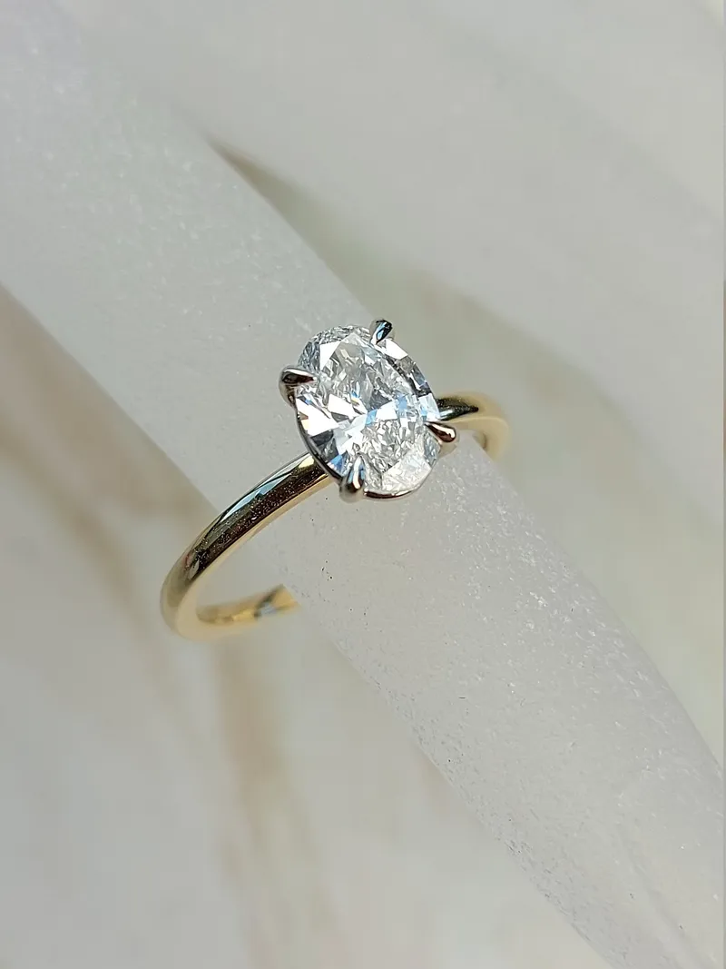 Lab grown Oval Cut solid gold diamond ring 1 Ct Modern Diamond Ring, Hailey Bieber ring Diamond Engagement Ring. vy 2