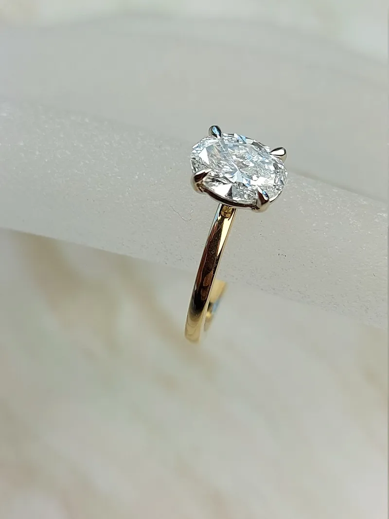 Lab grown Oval Cut solid gold diamond ring 1 Ct Modern Diamond Ring, Hailey Bieber ring Diamond Engagement Ring. vy 4