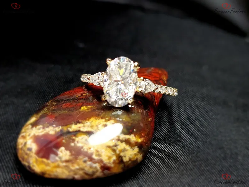 Oval moissanite antique engagement Ring, 1.5ct brilliant cut oval vintage yellow gold ring, Pear diamond Engagement Trilogy Ring for Women. vy 5