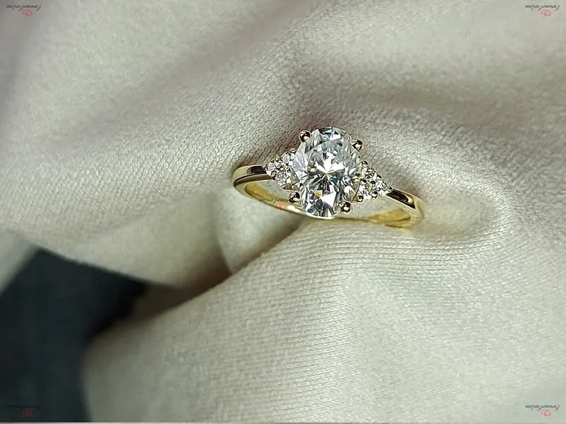 Vintage Oval Moissanite engagement ring unique Cluster Yellow gold engagement ring women Round diamond wedding Bridal art deco Anniversary. vy 2