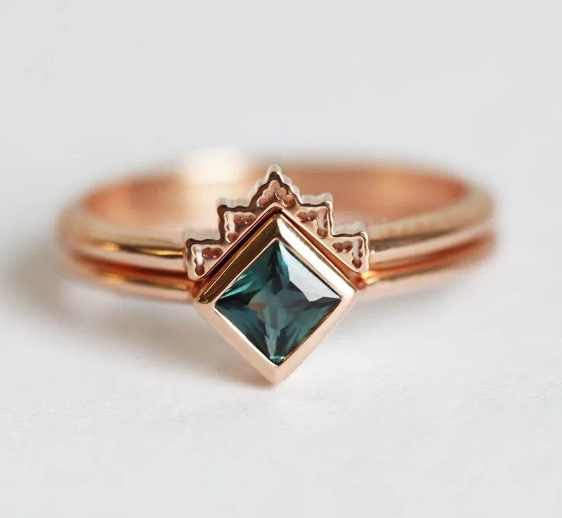 Frida Teal Sapphire Solitaire Ring Set With Curved Lace Band vy 3