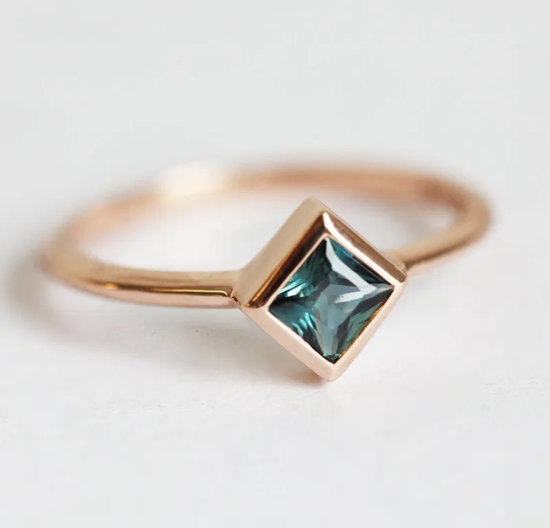 Frida Teal Sapphire Solitaire Ring Set With Curved Lace Band vy 5