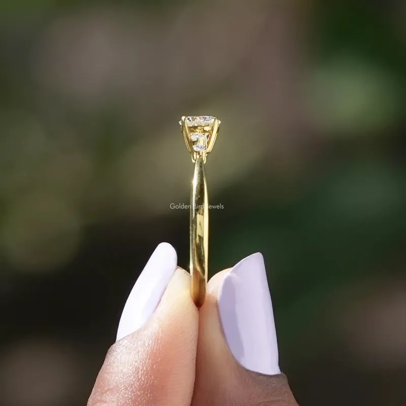 5 Stone Round Cut Moissanite Engagement Ring vy 2