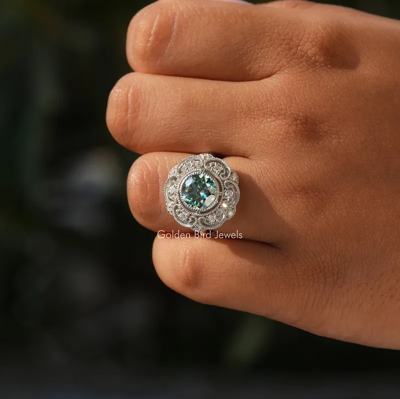 Blue Old Europen Round Cut Vintage Moissanite Ring vy 2