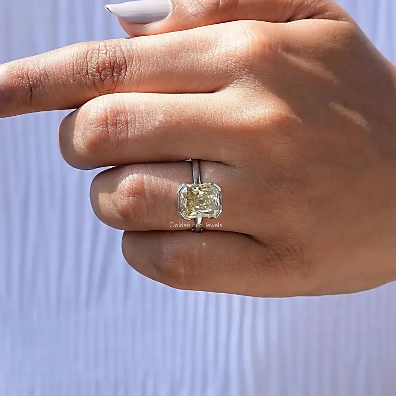 Canary Yellow Radiant Cut Moissanite Solitaire Ring vy 7
