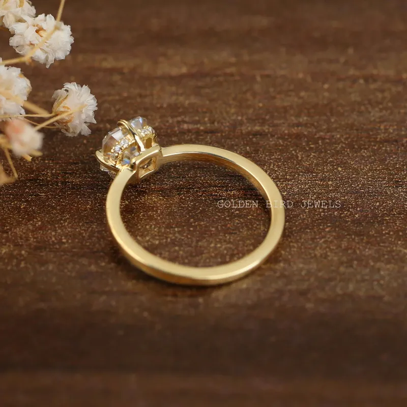 Colorless Asscher Cut Moissanite Engagement Ring vy 10