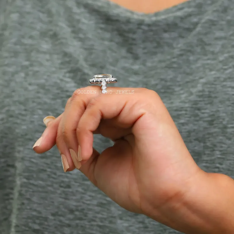 Colorless Criss Cut Moissanite Engagement Halo Ring vy 8