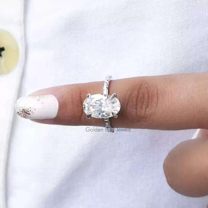 Crushed Ice Oval Accent Set Wedding Ring vy 5