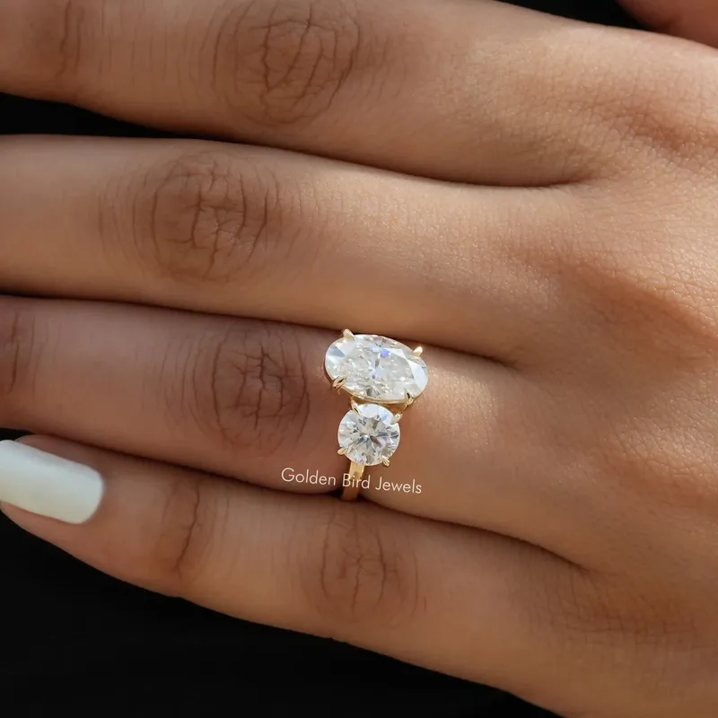 Crushed Ice Oval And Round Cut Moissanite Toi Et Moi Ring view 7