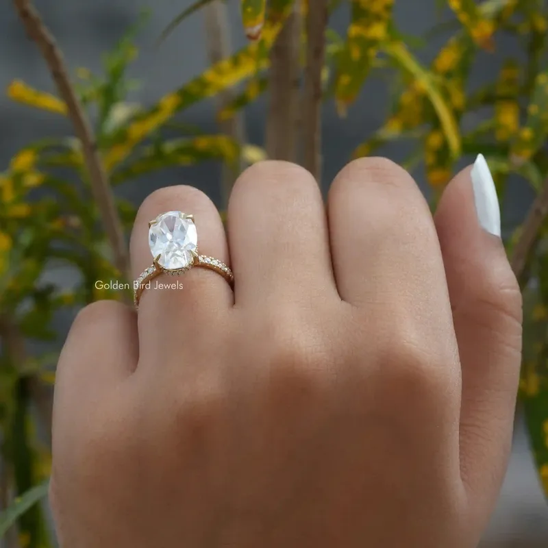Crushed Ice Oval Cut Moissanite Solitaire Ring vy 6