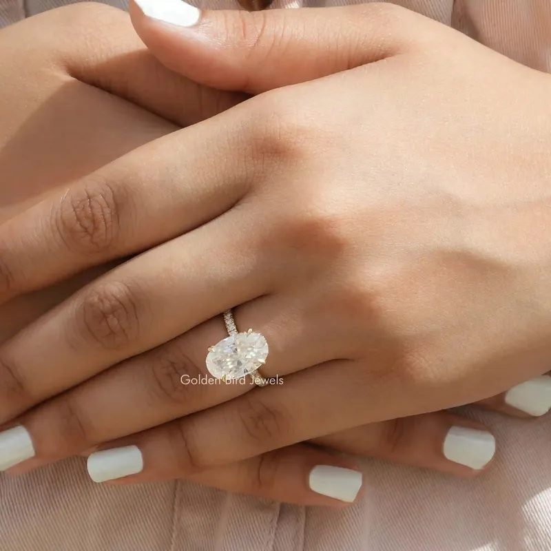 Crushed Ice Oval Cut Moissanite Solitaire Ring vy 3
