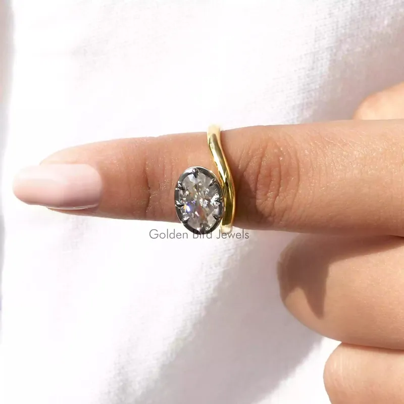 Crushed Ice Oval Moissanite Engagement Ring vy 6