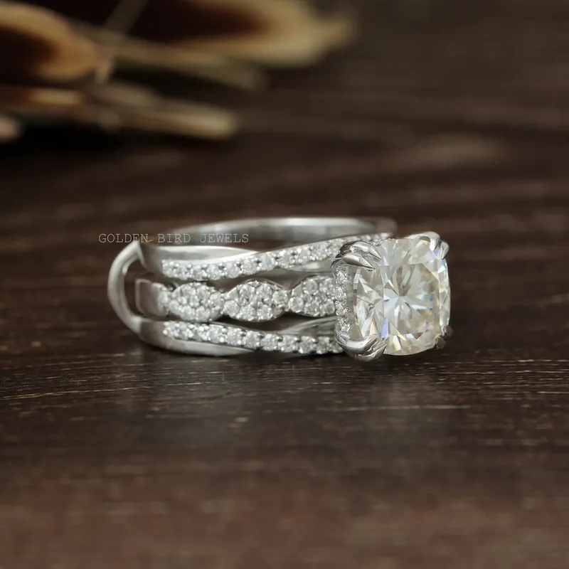 Cushion Cut Moissanite Infinity Ring Set vy 8
