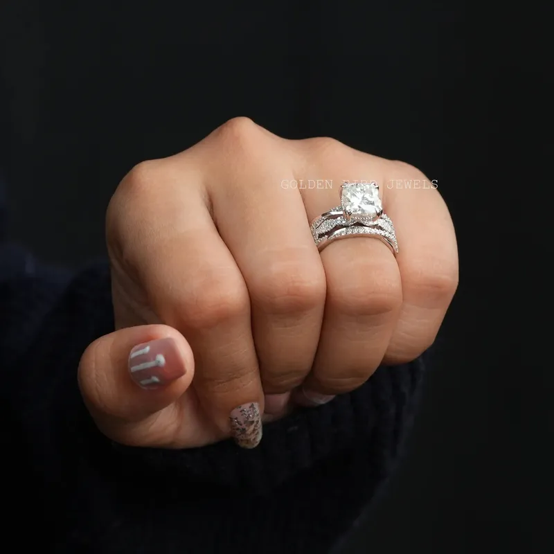 Cushion Cut Moissanite Infinity Ring Set vy 6