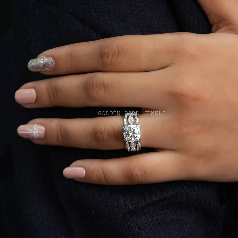Cushion Cut Moissanite Infinity Ring Set vy 4