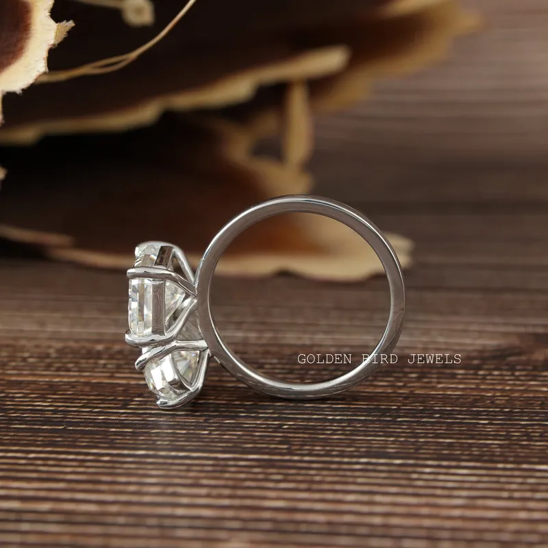 Dutch Marquise & Radiant Cut Moissanite Toi Et Moi Ring vy 10