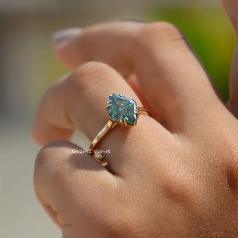 Fancy Cut Moissanite Solitaire Ring vy 4