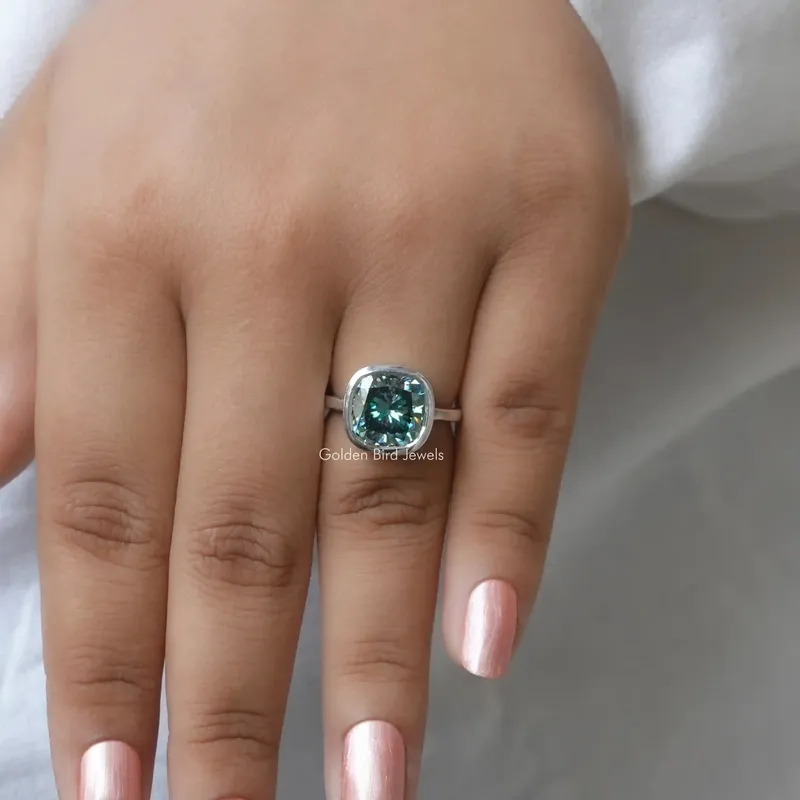 Green Cushion Cut Moissanite Solitaire Engagement Ring vy 7