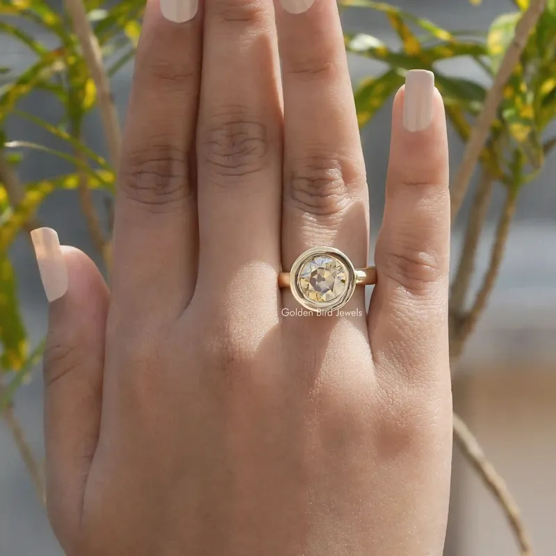 Old European Round Cut Moissanite Bezel Setting Ring vy 4