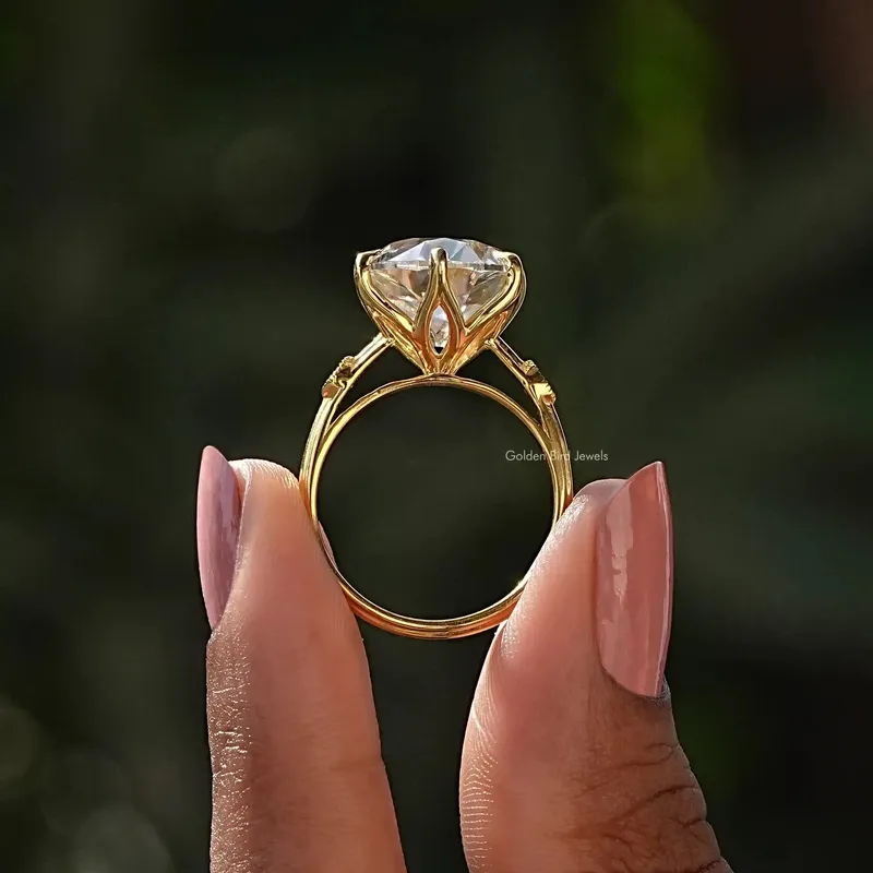 Old European Round Cut Moissanite Engagement Ring vy 2