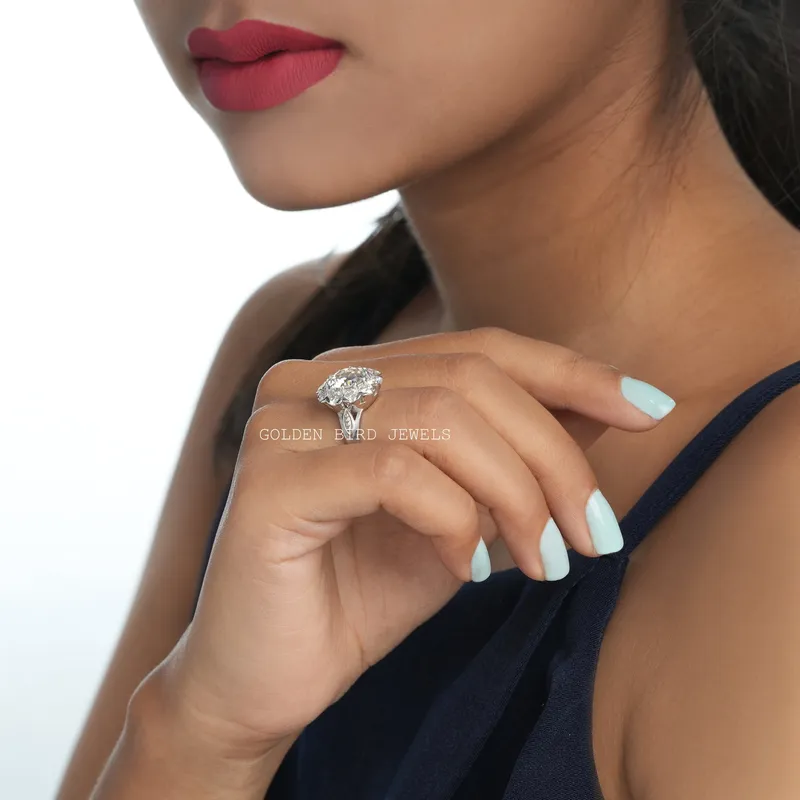 Old European Round Cut Moissanite Halo Ring vy 4