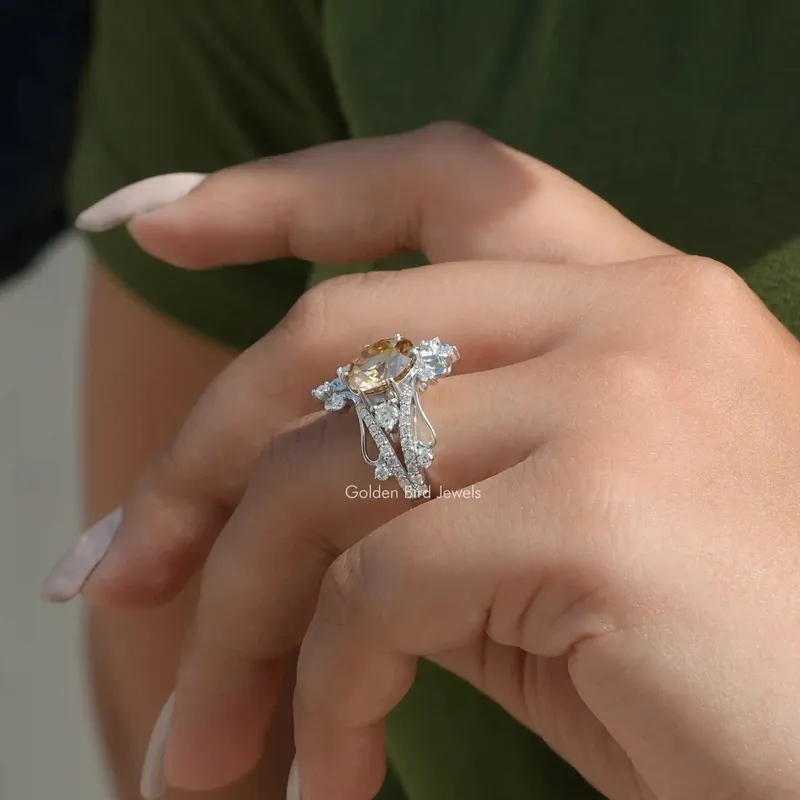 Old European Round Cut Moissanite Ring vy 8