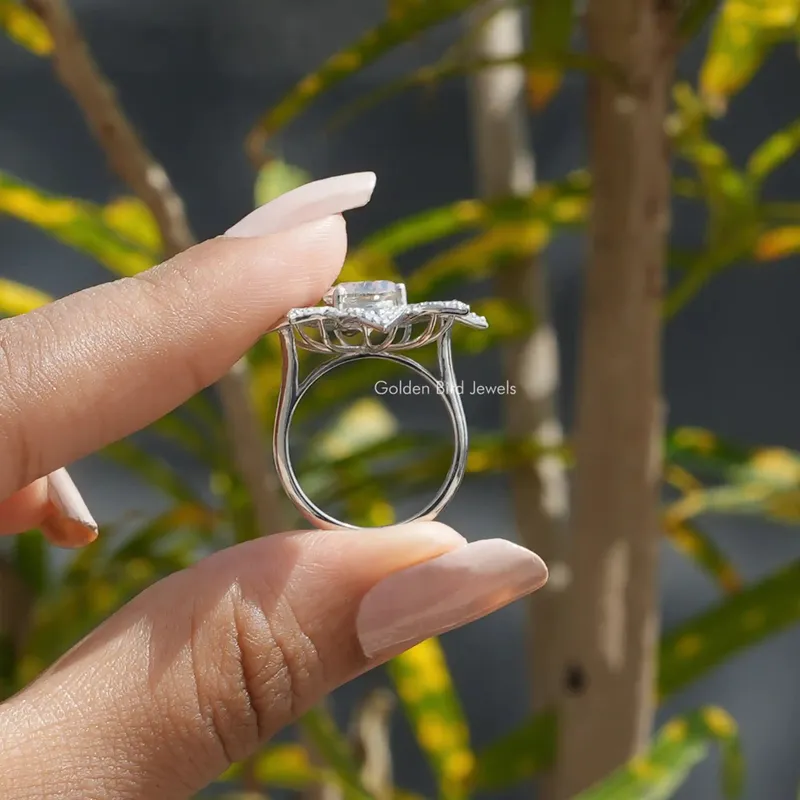 Old European Round Cut Moissanite Ring vy 7