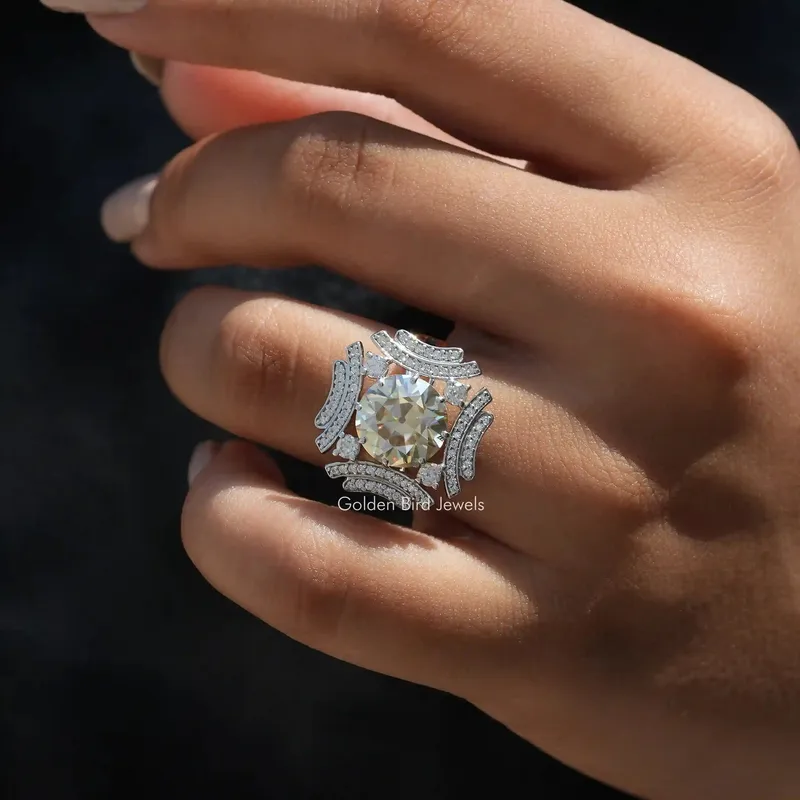 Old European Round Cut Moissanite Ring vy 3