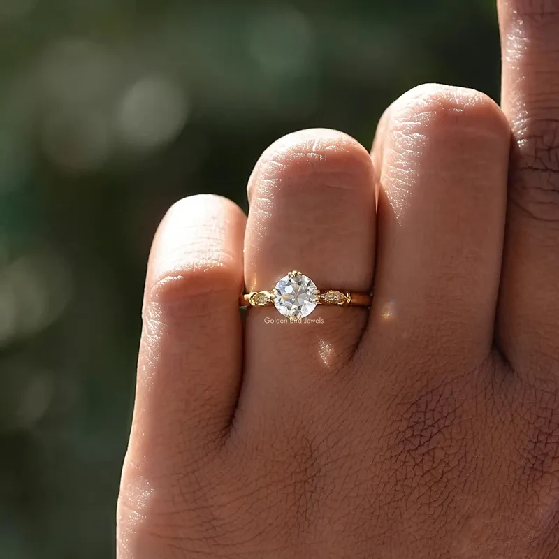 Old European Round Moissanite Accent Ring vy 6