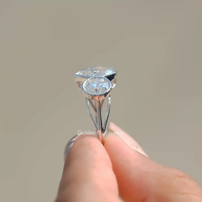 Old Mine Pear Cut Moissanite 3 Stone Ring vy 10