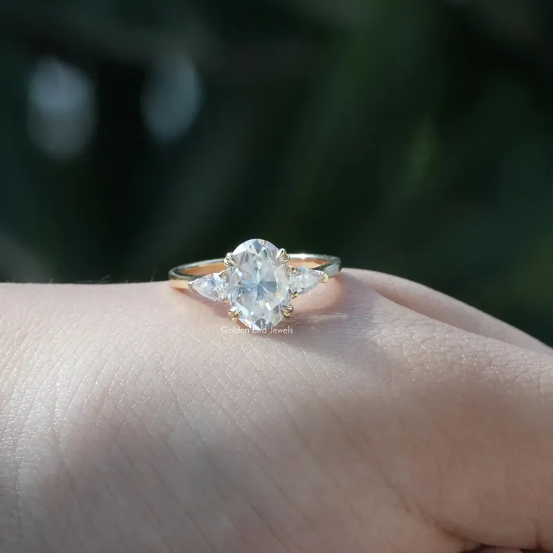 Oval And Pear Cut Moissanite 3 Stone Engagement Ring vy 2