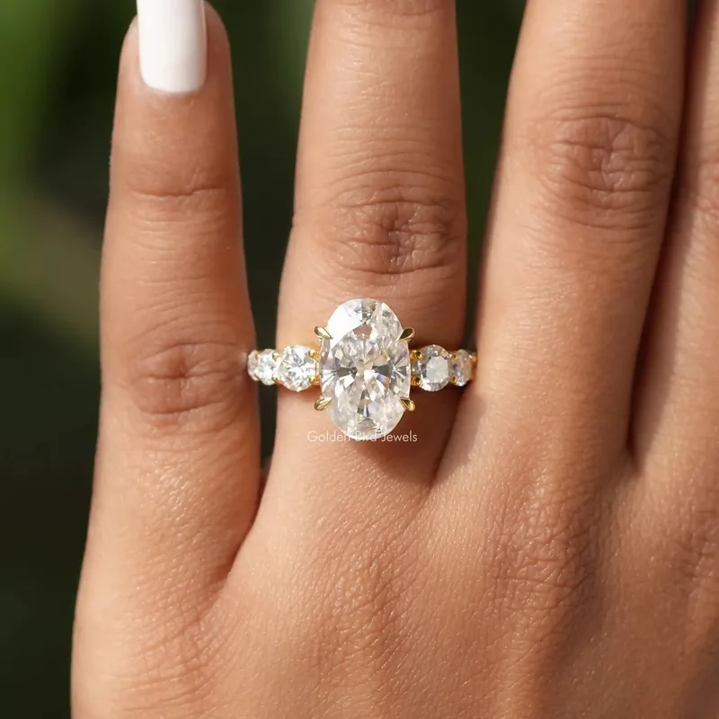 Oval And Round Cut Moissanite Accent Stone Ring vy 3